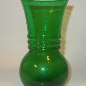 Vintage Anchor Hocking Green Glass Flower Vase 6.5" Tall Bouquet Container